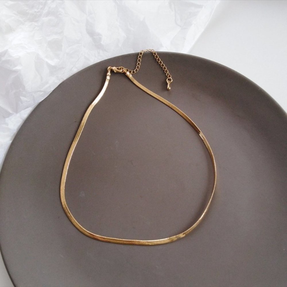 Snake Chain Necklace Choker - Picture 7 of 12